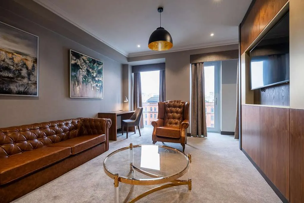 Ten Square Hotel Belfast 4*,